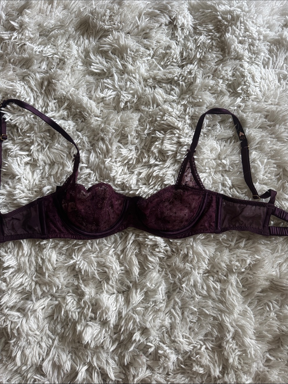 sexy Victoria’s Secret purple bra 32B